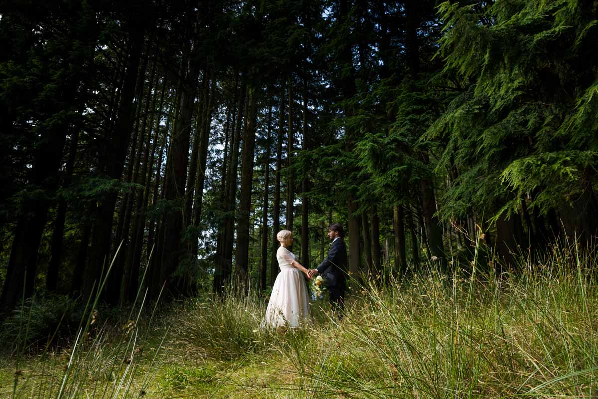 Bride and groom Dunoon wedding photography. Edinburgh wedding photographer. Best Glasgow wedding photographer. Wedding checklist blog